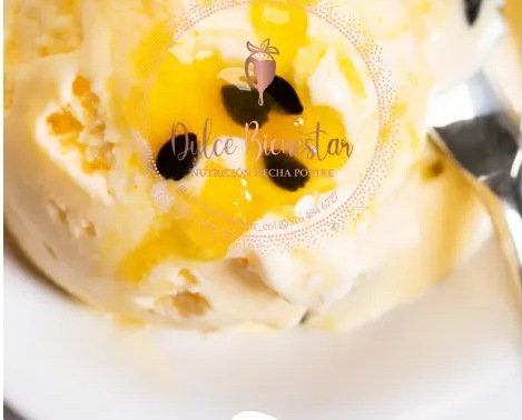 Helado de yogurt de maracuyá